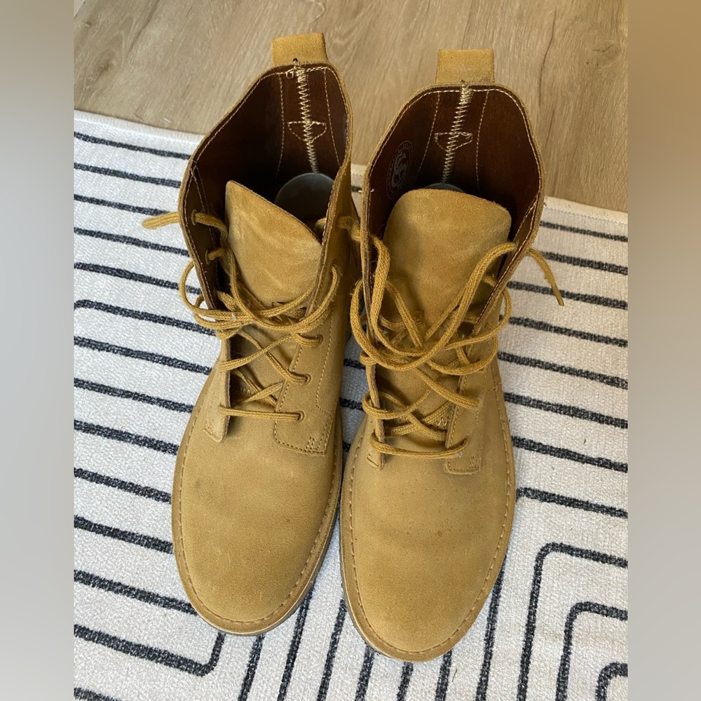 Clarks Desert Mail Boot